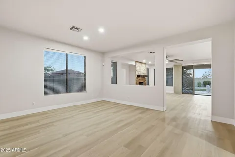 $619,900 | 40802 North Peale Court, Anthem, AZ 85086