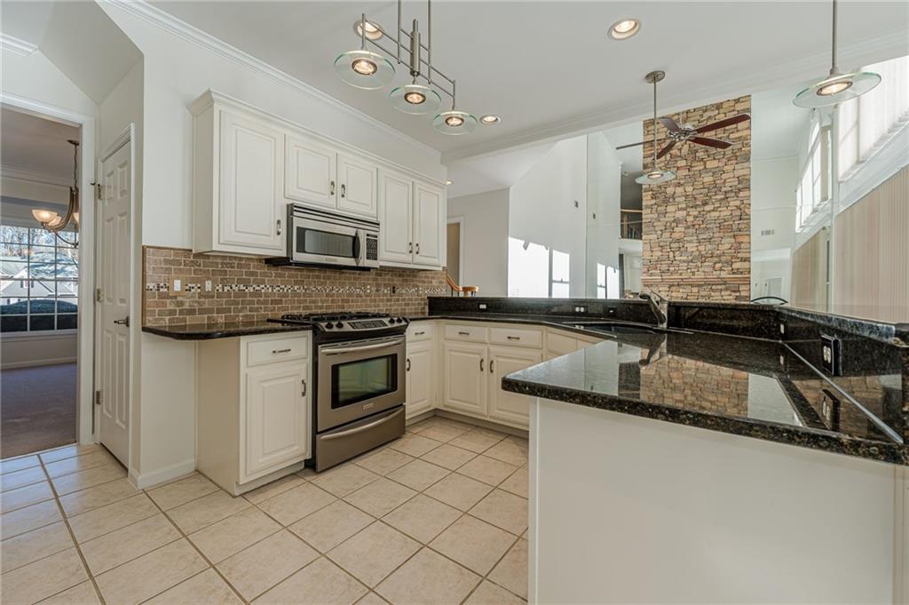 1720 Monarch Court Cumming, GA 30041 - Photo 10 of 39