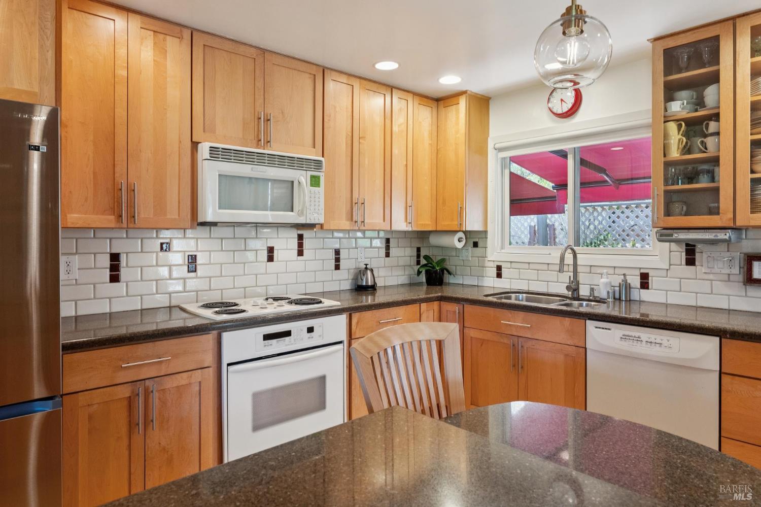 87 Butterfield Road San Anselmo, CA 94960 - Photo 15 of 30 Gallery Image 15