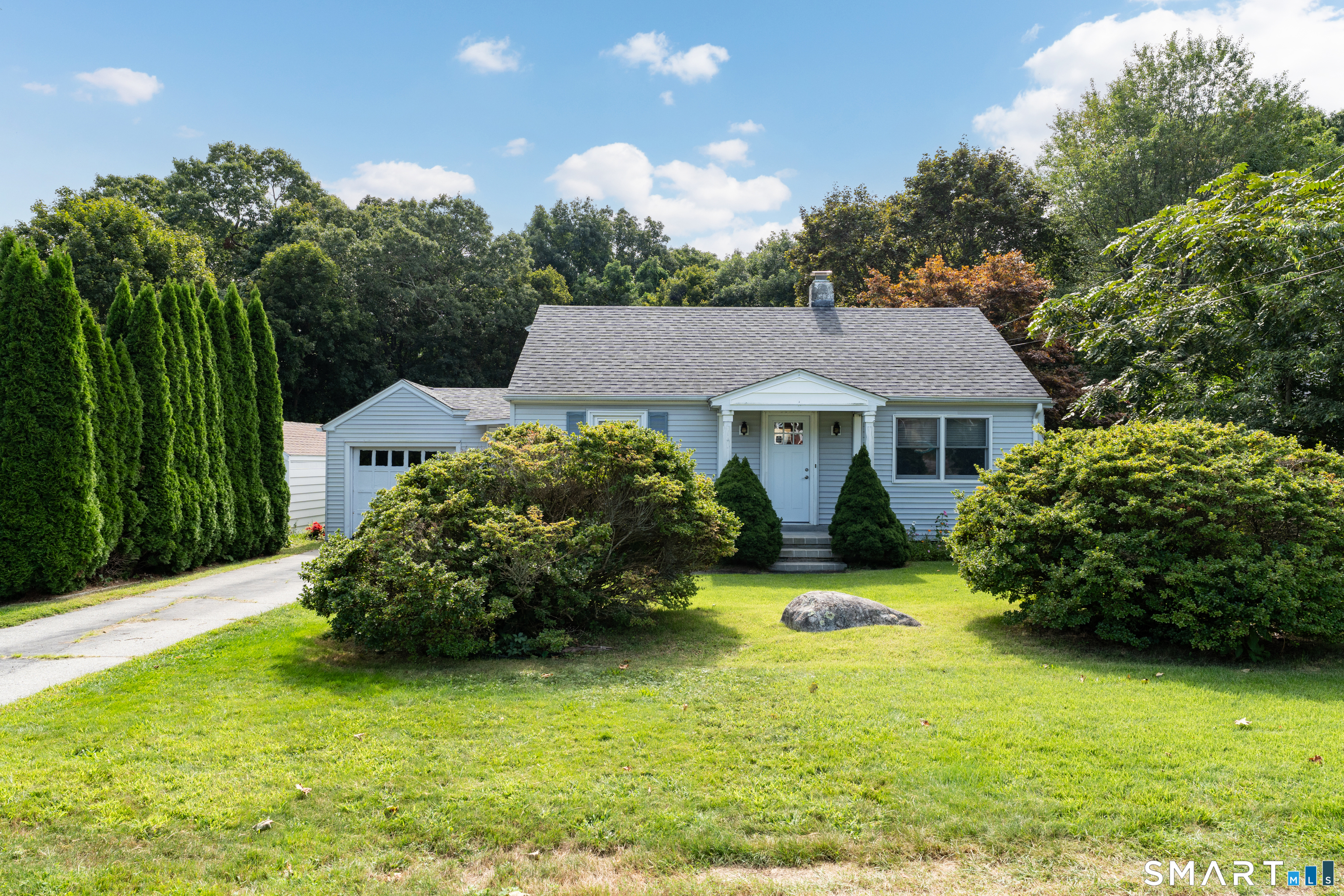 37 Wayne Road Groton, CT 06340 - Photo 1 of 23 Gallery Image 1