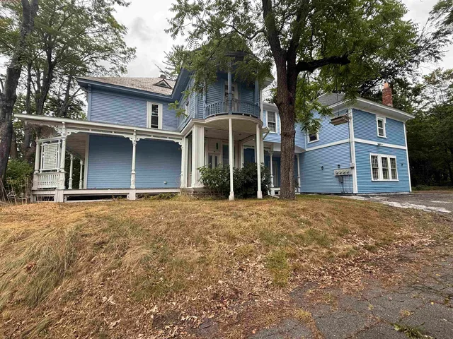 $1,500 | 28 Harrison Street, Laconia, NH 03246