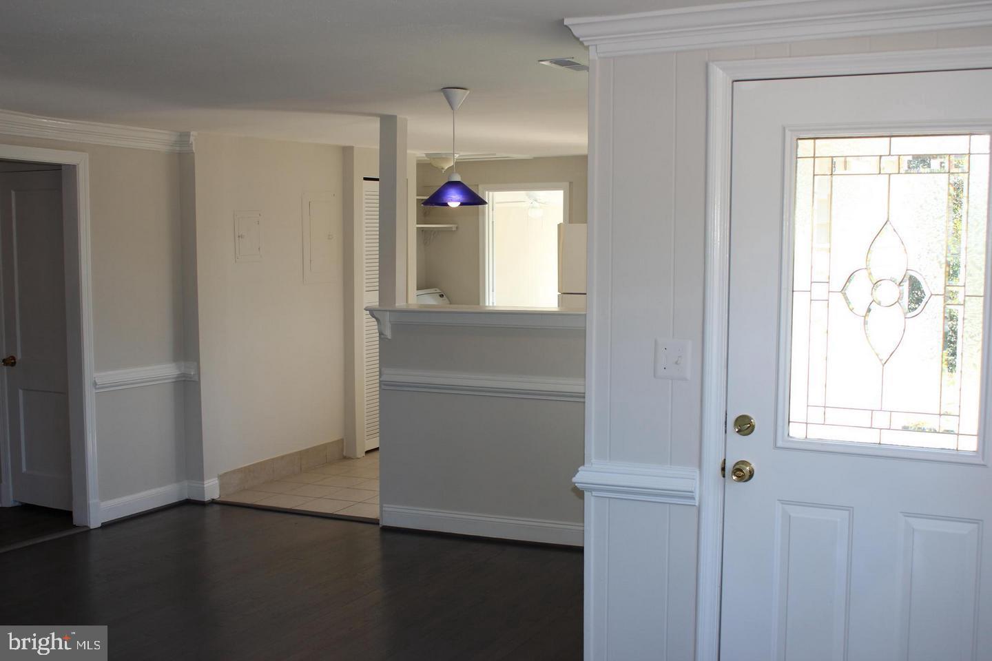 3735 West Ox Road Fairfax, VA 22033 - Photo 15 of 28 Entry