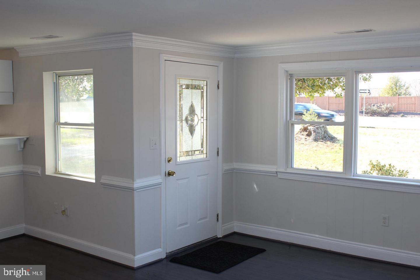 3735 West Ox Road Fairfax, VA 22033 - Photo 17 of 28 Entry