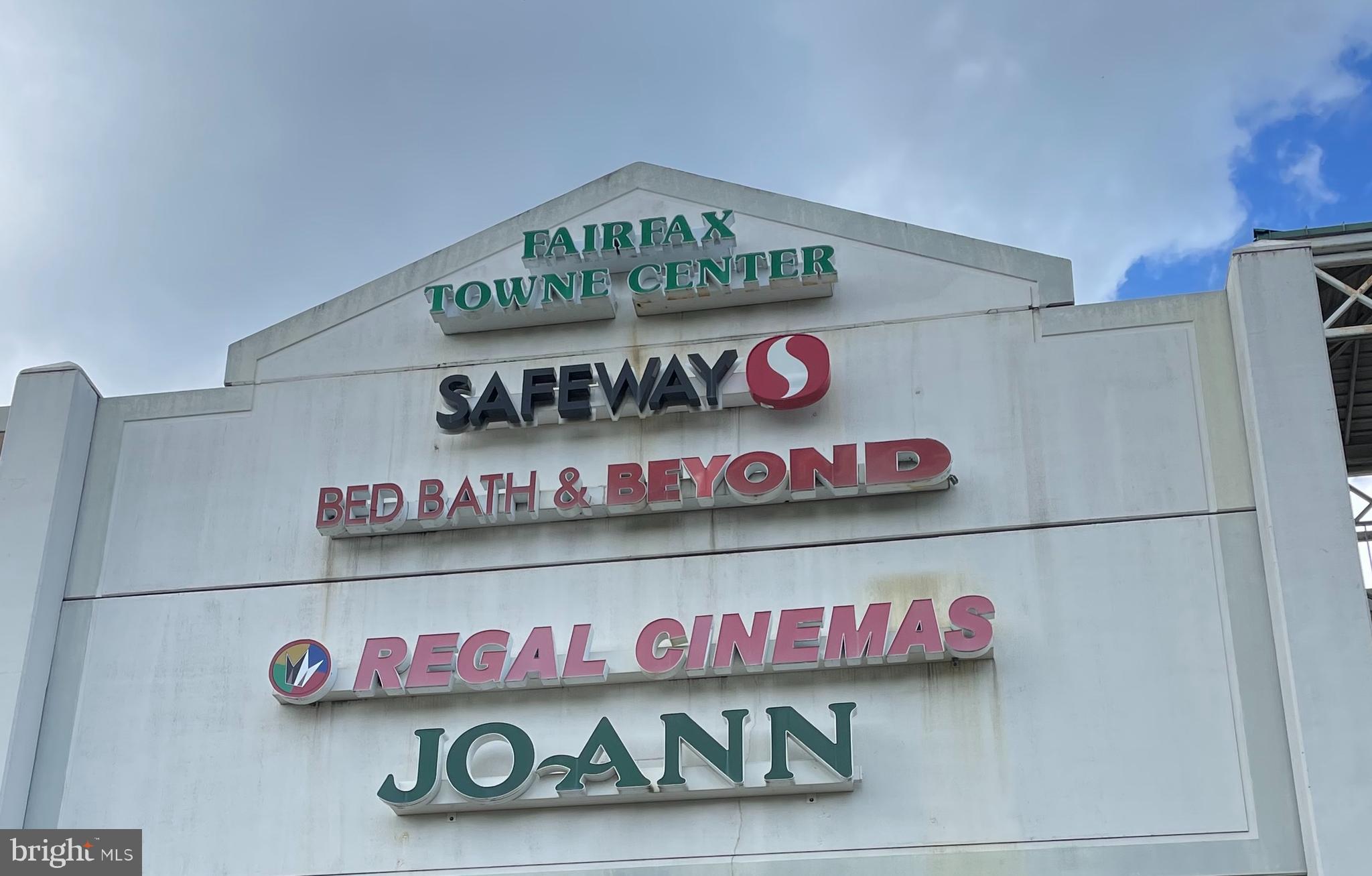 3735 West Ox Road Fairfax, VA 22033 - Photo 25 of 28 Minutes to Fairfax Towne Center
