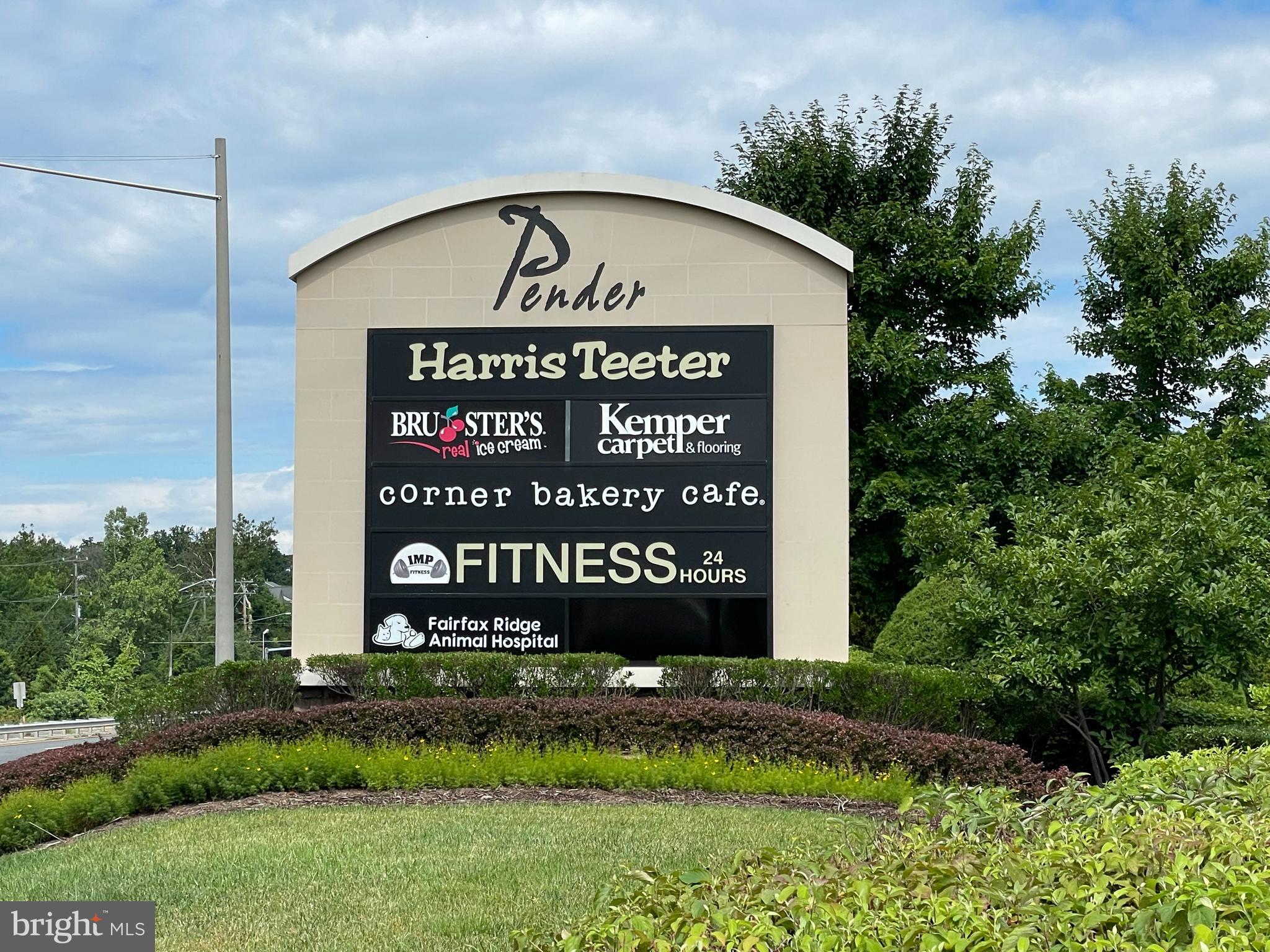 3735 West Ox Road Fairfax, VA 22033 - Photo 28 of 28 Minutes to Route 50 / Pender Center