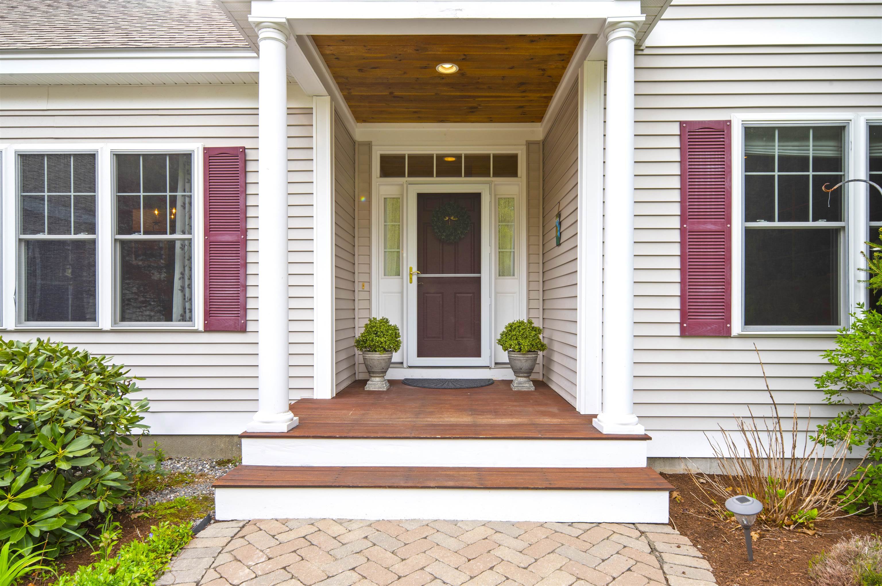 9 Tarleton Lane Amherst, NH 03031 - Photo 2 of 42 Gallery Image 2