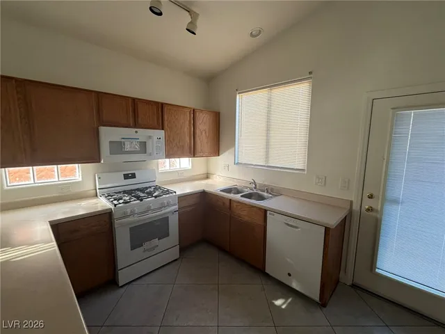$2,195 | 9304 Long Grove Avenue, Unit HOME, Las Vegas, NV 89149