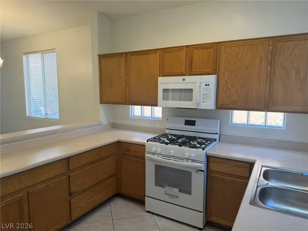 $2,095 | 9304 Long Grove Avenue, Unit HOME, Las Vegas, NV 89149