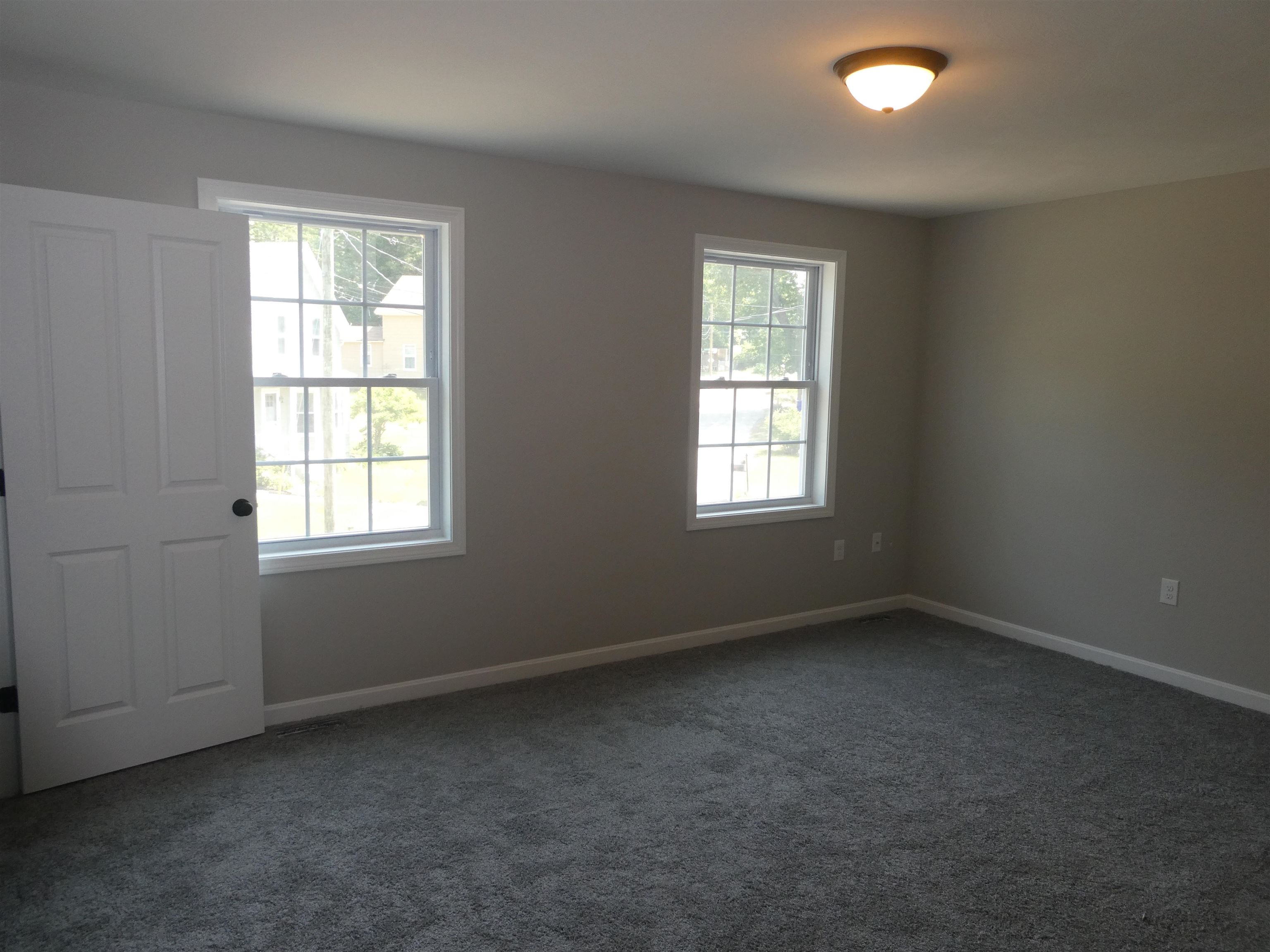 45 Spring Garden Street Manchester, NH 03103 - Photo 13 of 21 Gallery Image 13