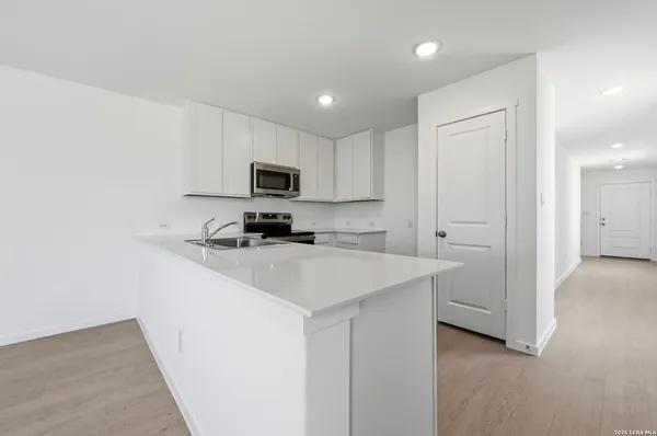 $1,745 | 964 Pastar Creek, Seguin, TX 78155