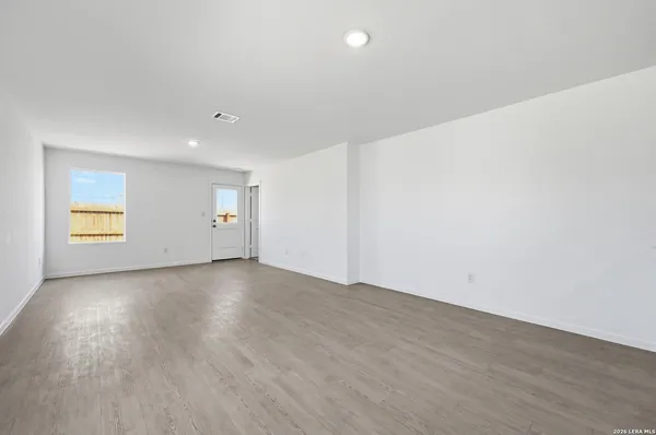 $1,745 | 964 Pastar Creek, Seguin, TX 78155