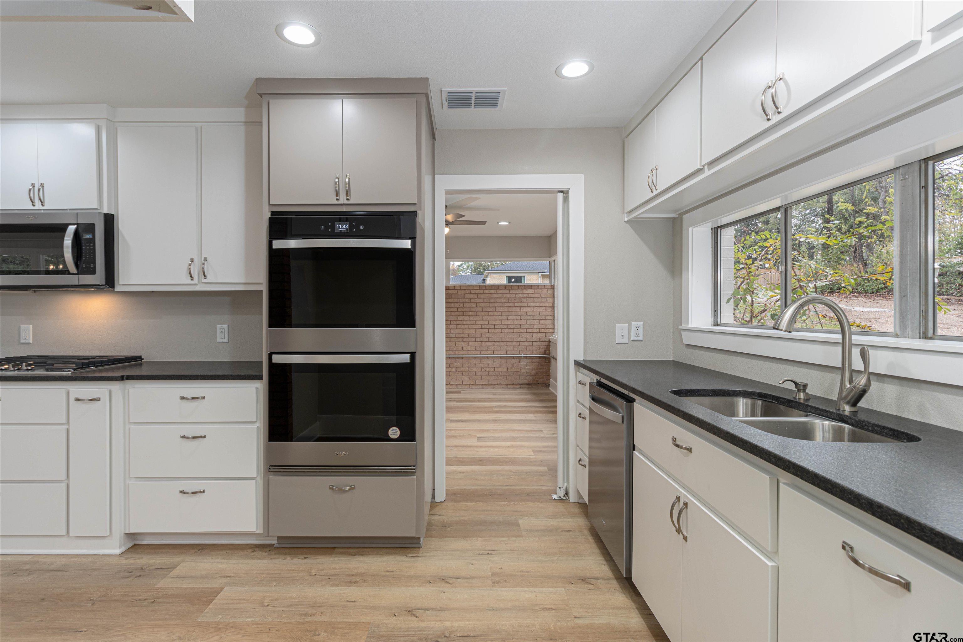 1709 Edgewood Drive Tyler, TX 75701 - Photo 15 of 41