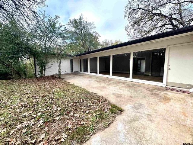 $450,000 | 1709 Edgewood Drive, Tyler, TX 75701