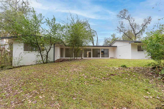 $450,000 | 1709 Edgewood Drive, Tyler, TX 75701