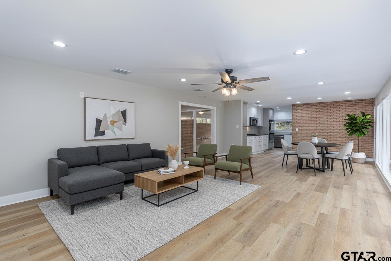 1709 Edgewood Drive Tyler, TX 75701 - Photo 7 of 41 Virtual Staging