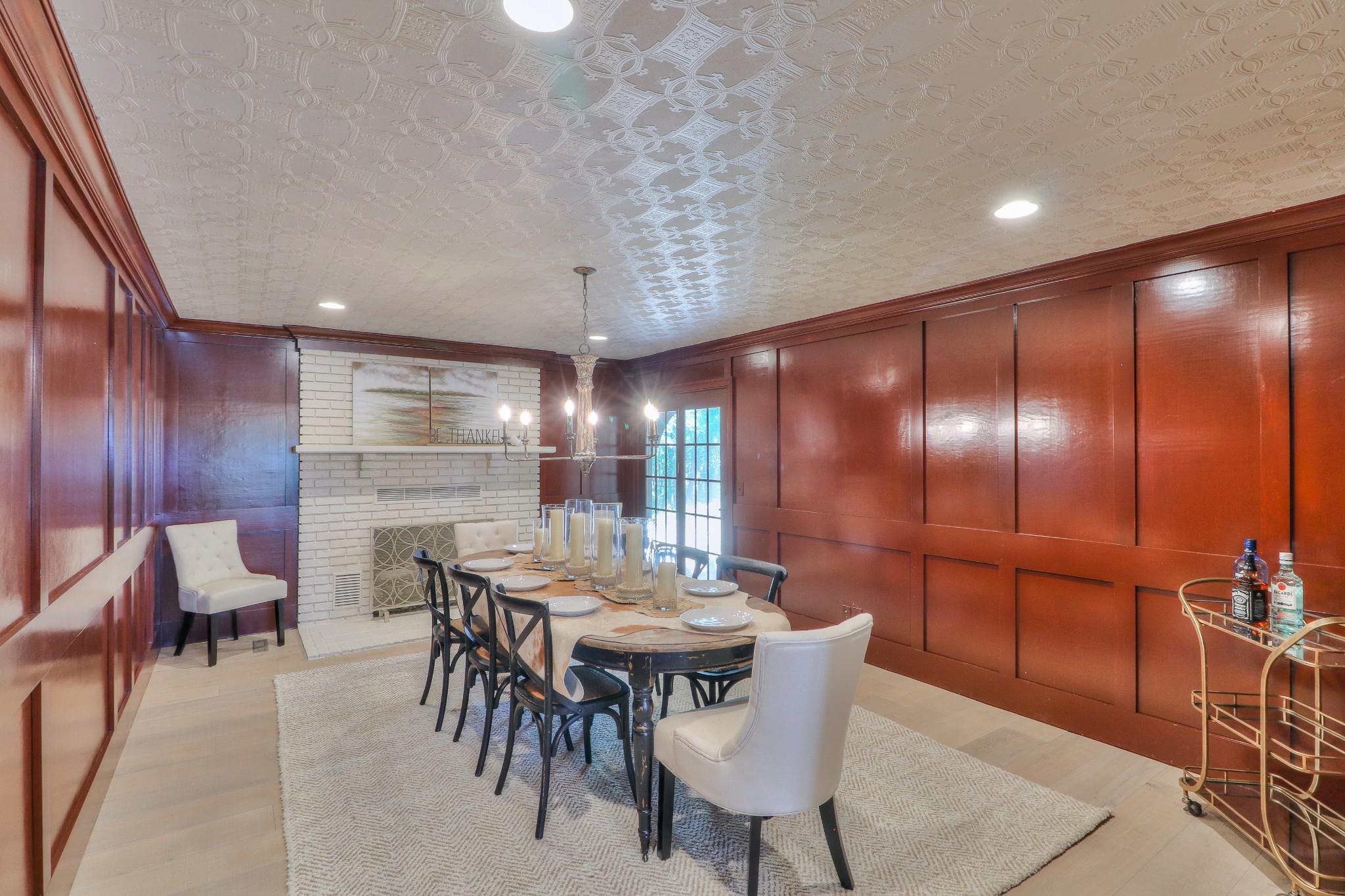 653 Flippen Road Lebanon, TN 37087 - Photo 14 of 49 a view of a a dining room with furniture