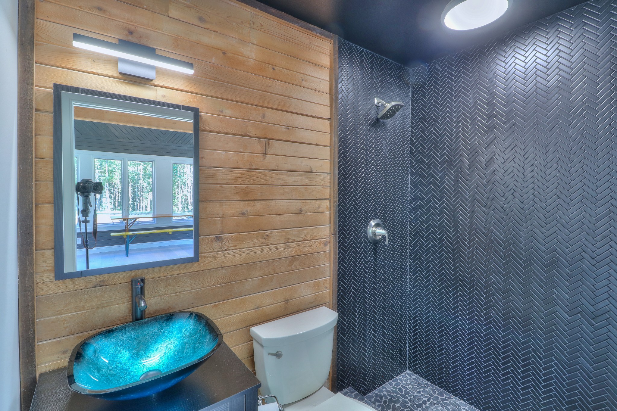 653 Flippen Road Lebanon, TN 37087 - Photo 38 of 49 a bathroom with a toilet and a sink