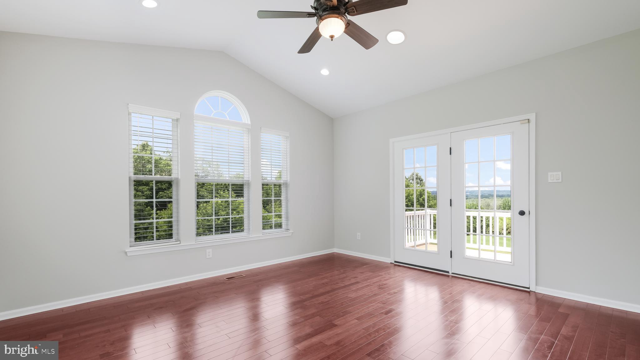 120 Coachlight Circle Chalfont, PA 18914 - Photo 25 of 59