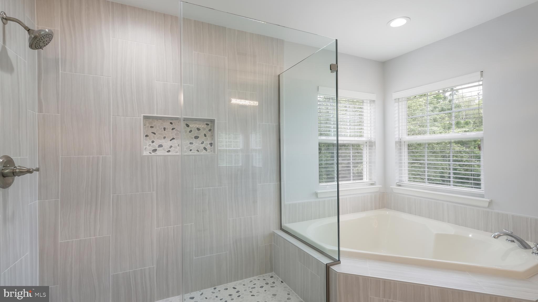 120 Coachlight Circle Chalfont, PA 18914 - Photo 32 of 59