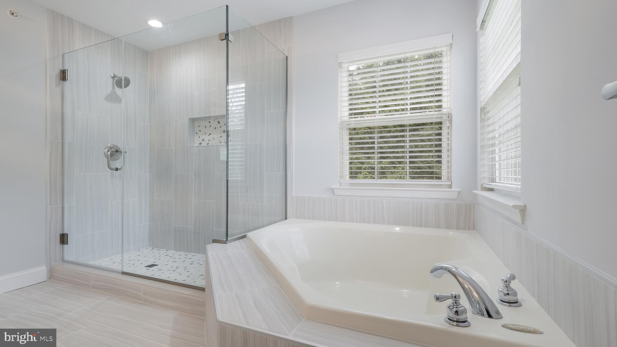 120 Coachlight Circle Chalfont, PA 18914 - Photo 33 of 59