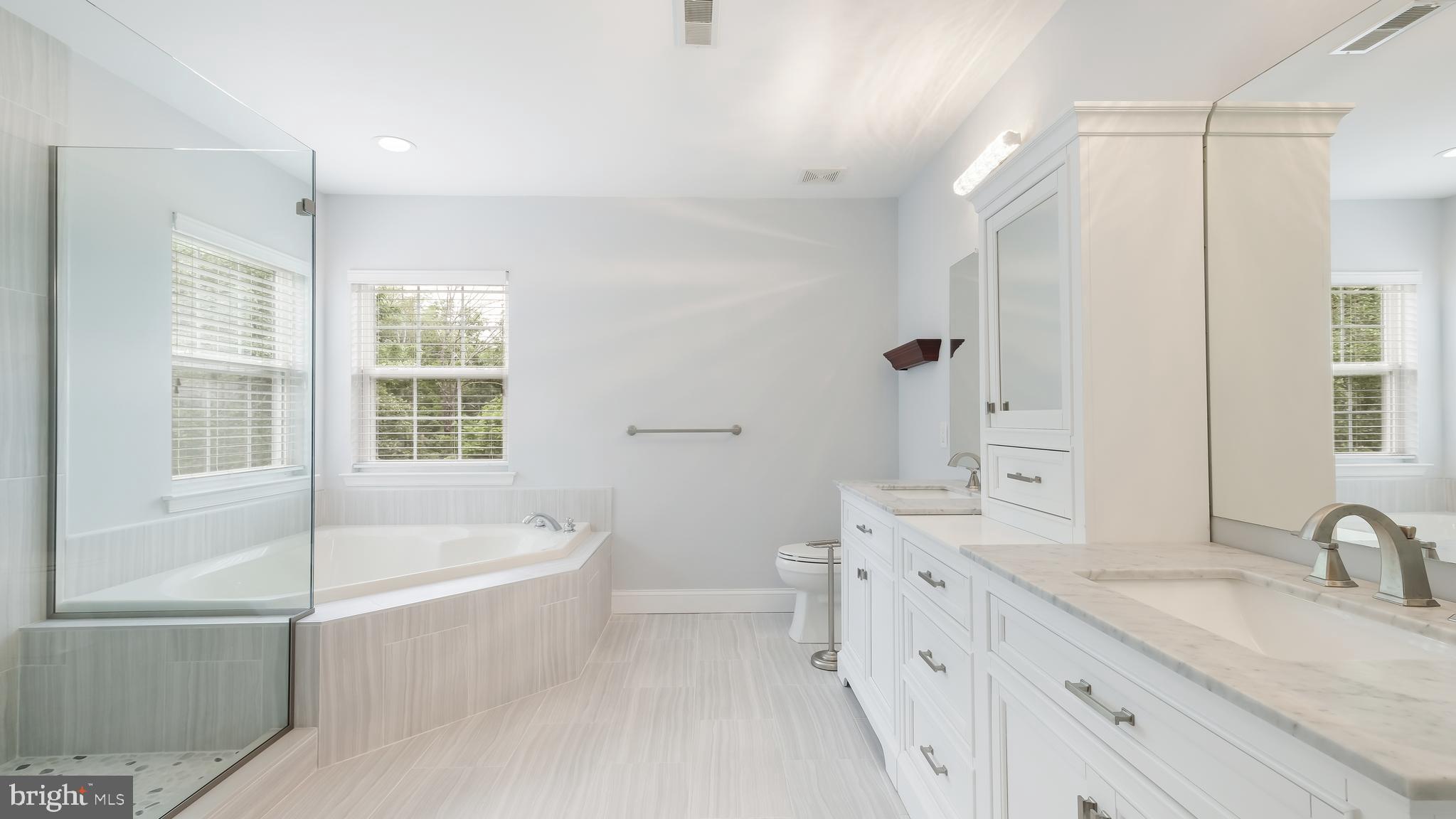 120 Coachlight Circle Chalfont, PA 18914 - Photo 36 of 59