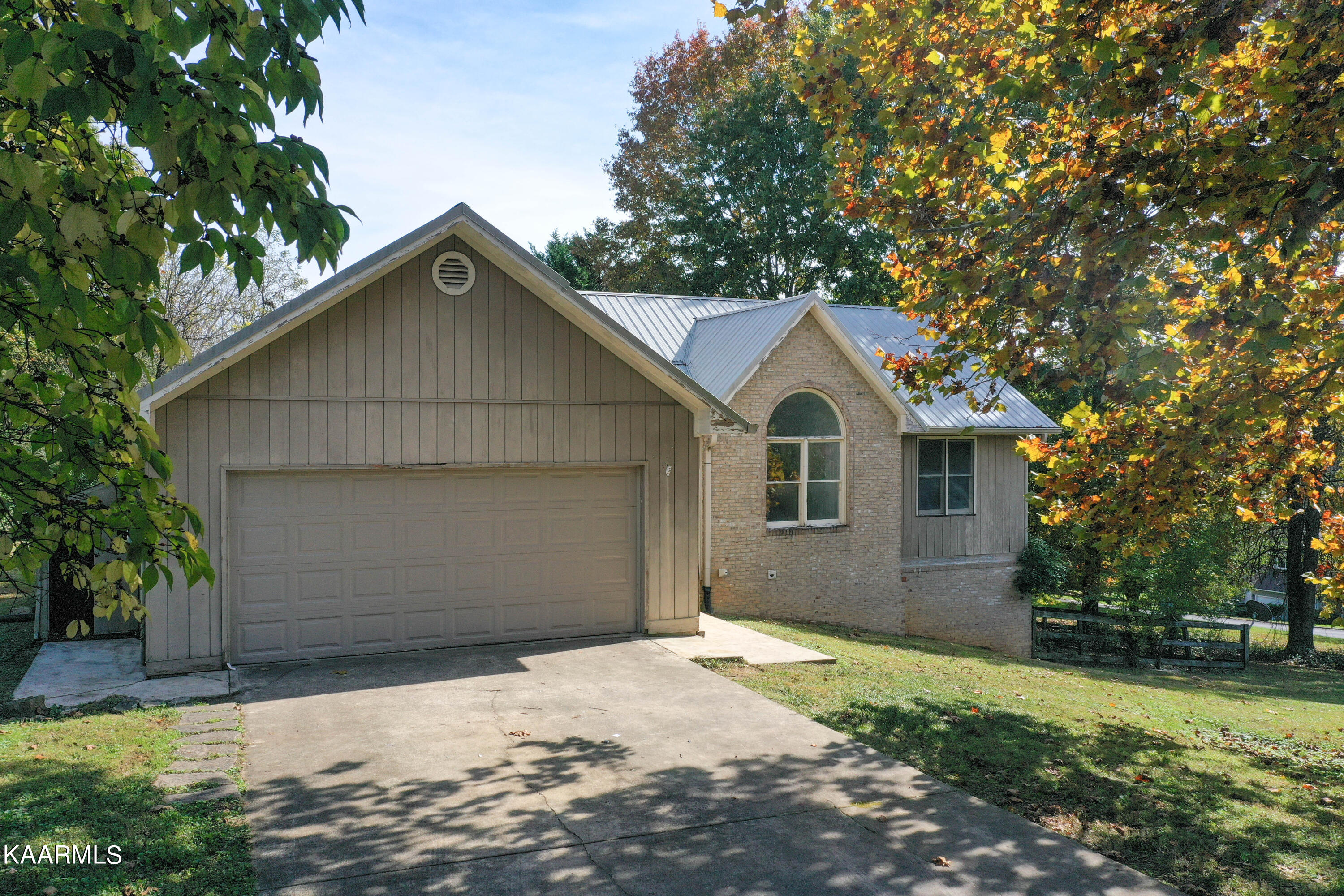 100 Tamara Lane Oak Ridge, TN 37830 - Photo 1 of 30 DJI_0083