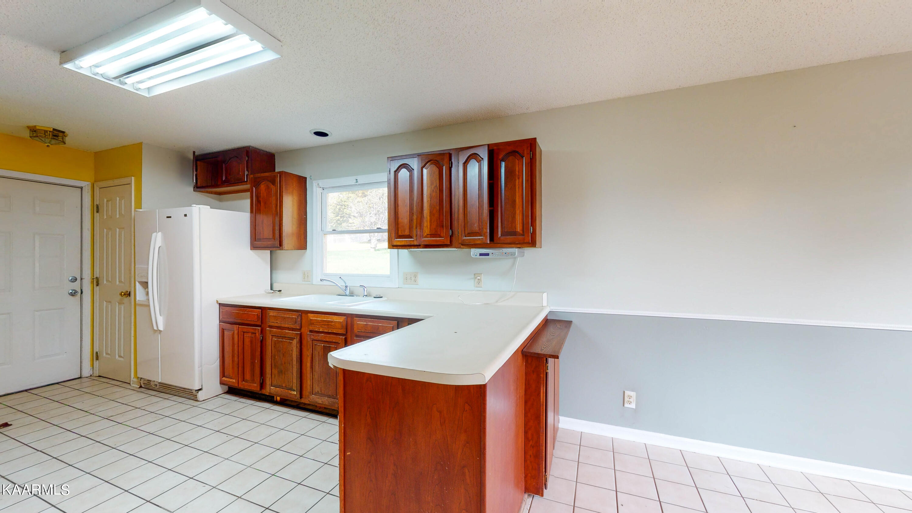 100 Tamara Lane Oak Ridge, TN 37830 - Photo 11 of 30 100-Tamara-Ln-11082021_142847