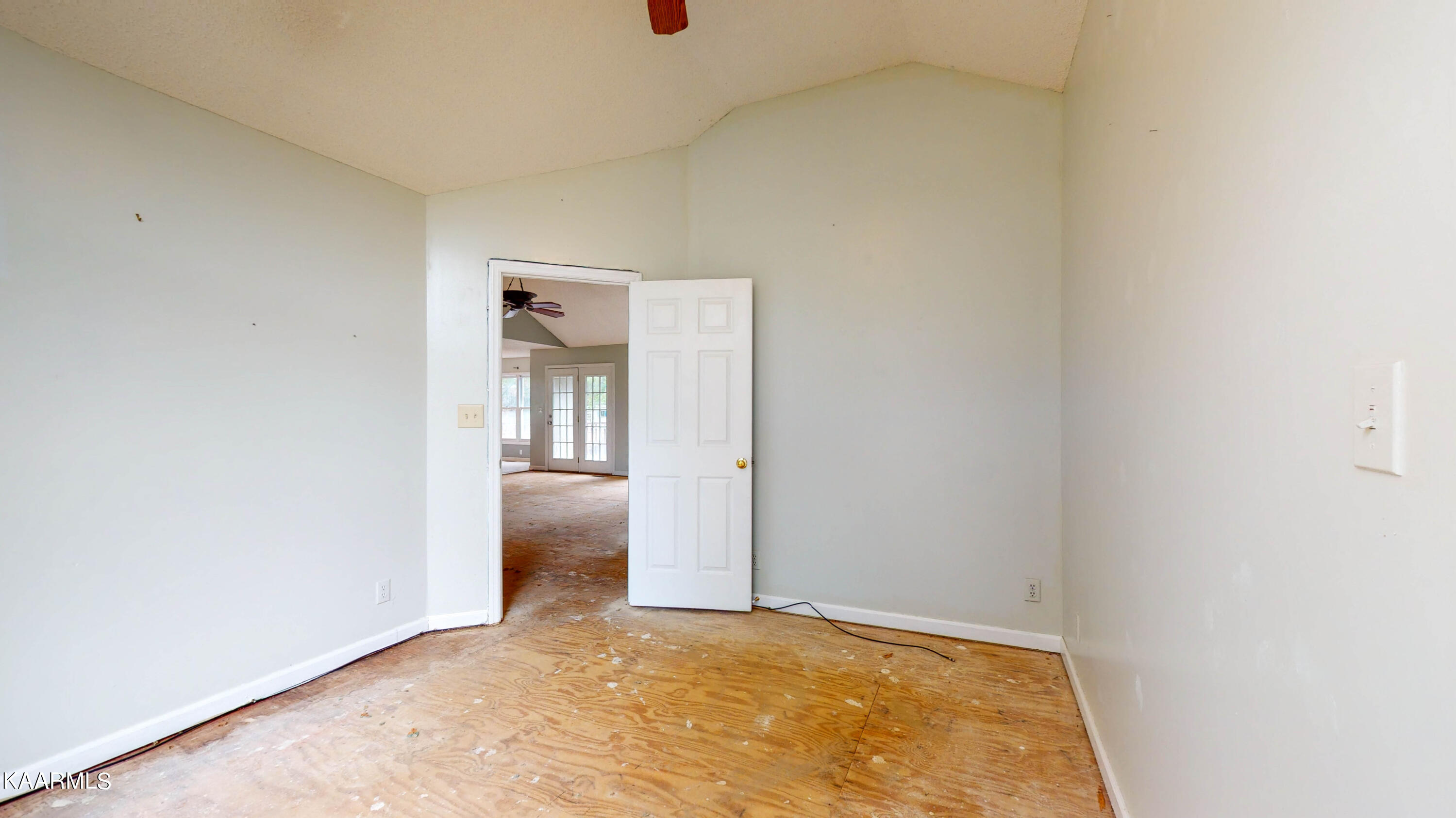 100 Tamara Lane Oak Ridge, TN 37830 - Photo 15 of 30 100-Tamara-Ln-11082021_142936