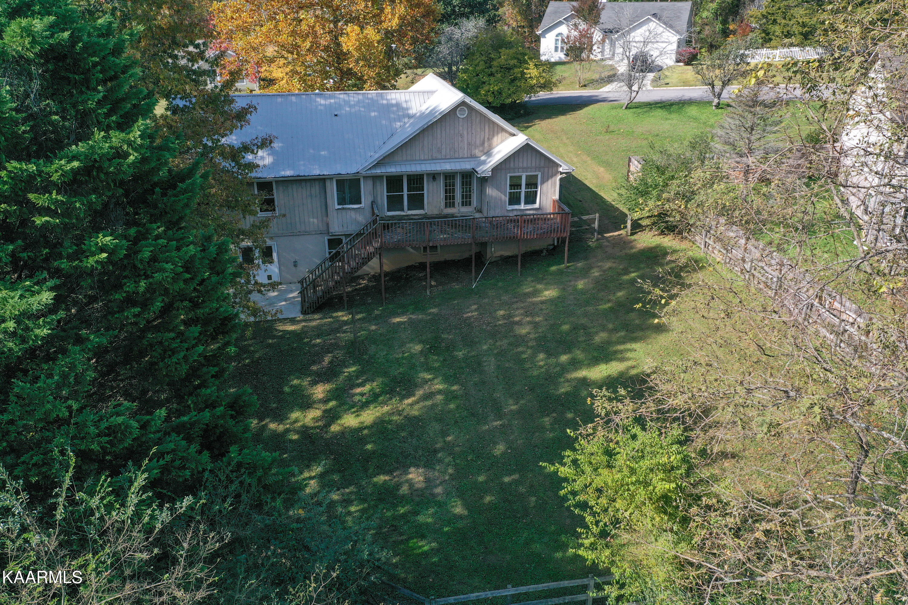 100 Tamara Lane Oak Ridge, TN 37830 - Photo 4 of 30 DJI_0085