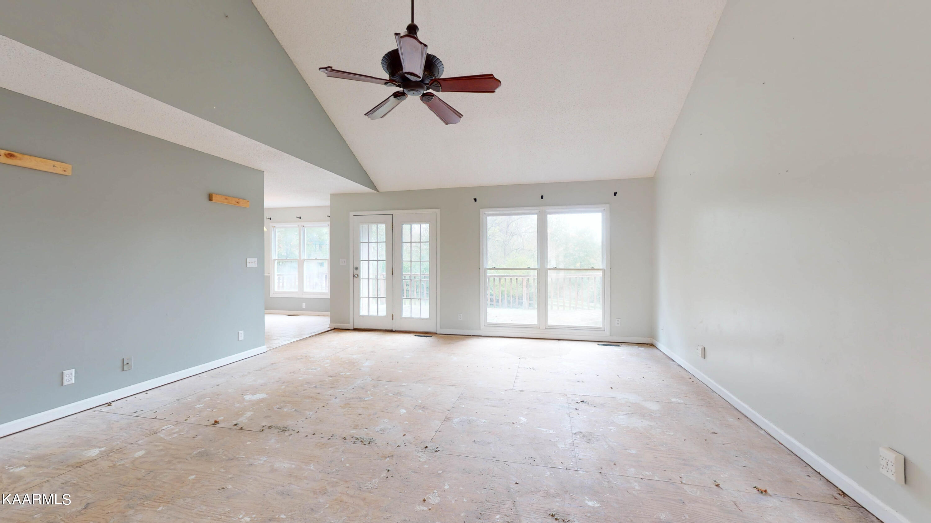100 Tamara Lane Oak Ridge, TN 37830 - Photo 5 of 30 100-Tamara-Ln-11082021_142713
