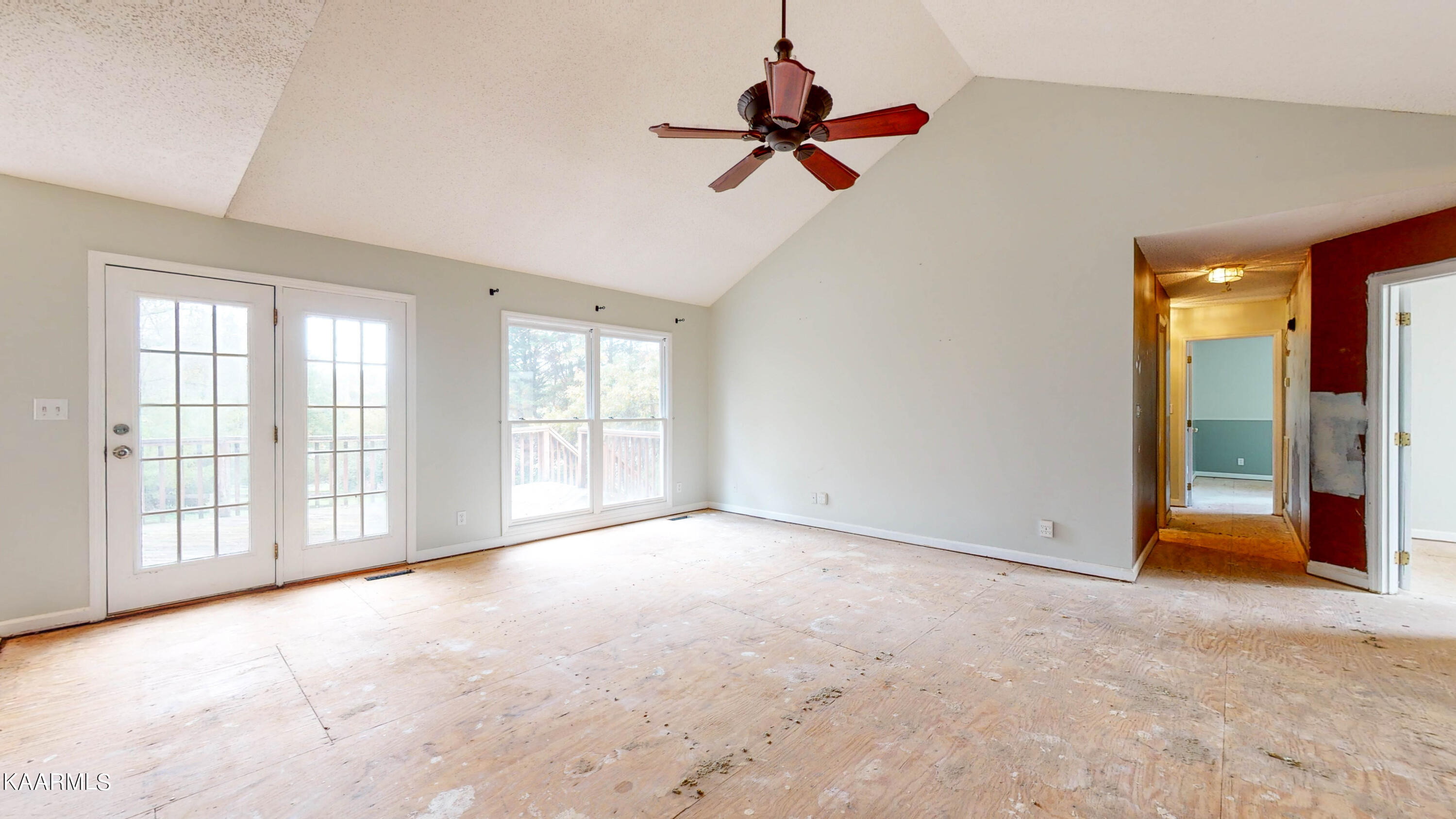 100 Tamara Lane Oak Ridge, TN 37830 - Photo 6 of 30 100-Tamara-Ln-11082021_142729