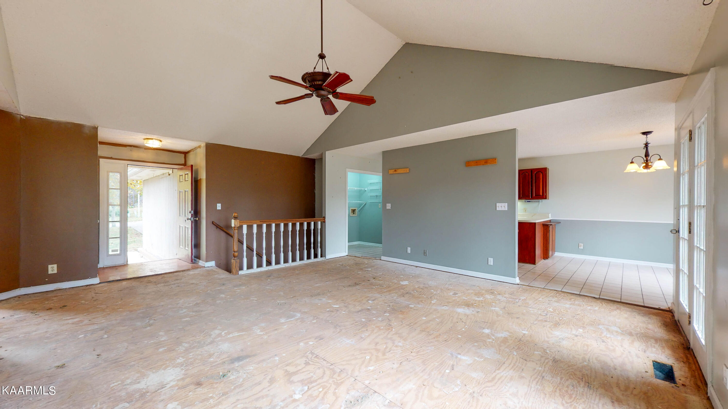 100 Tamara Lane Oak Ridge, TN 37830 - Photo 8 of 30 100-Tamara-Ln-11082021_142758