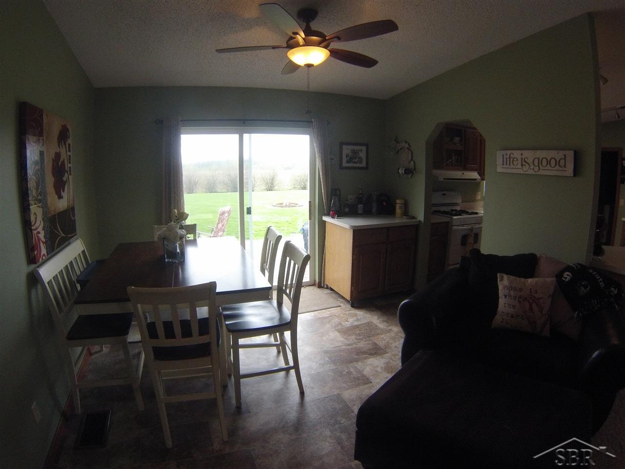 10787 Dice Road Freeland, MI 48623 - Photo 9 of 20 31289163-8.JPG