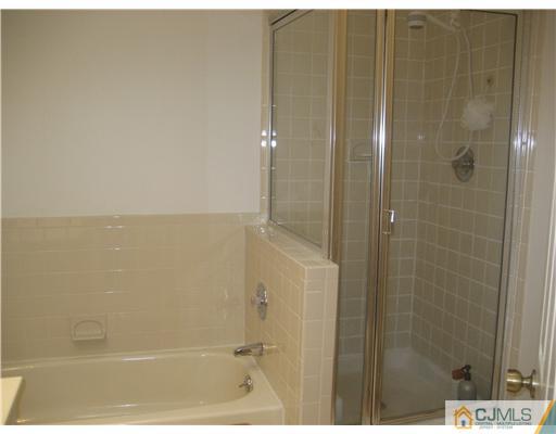 4804 Stonehedge Road Edison, NJ 08820 - Photo 13 of 23 Gallery Image 13