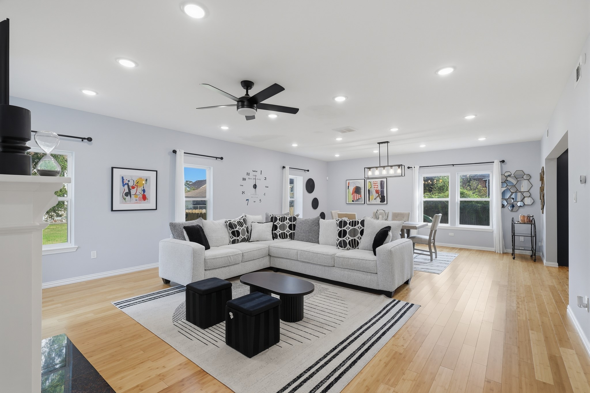 2414 Rosedale Street Houston, TX 77004 - Photo 2 of 26 Gallery Image 2