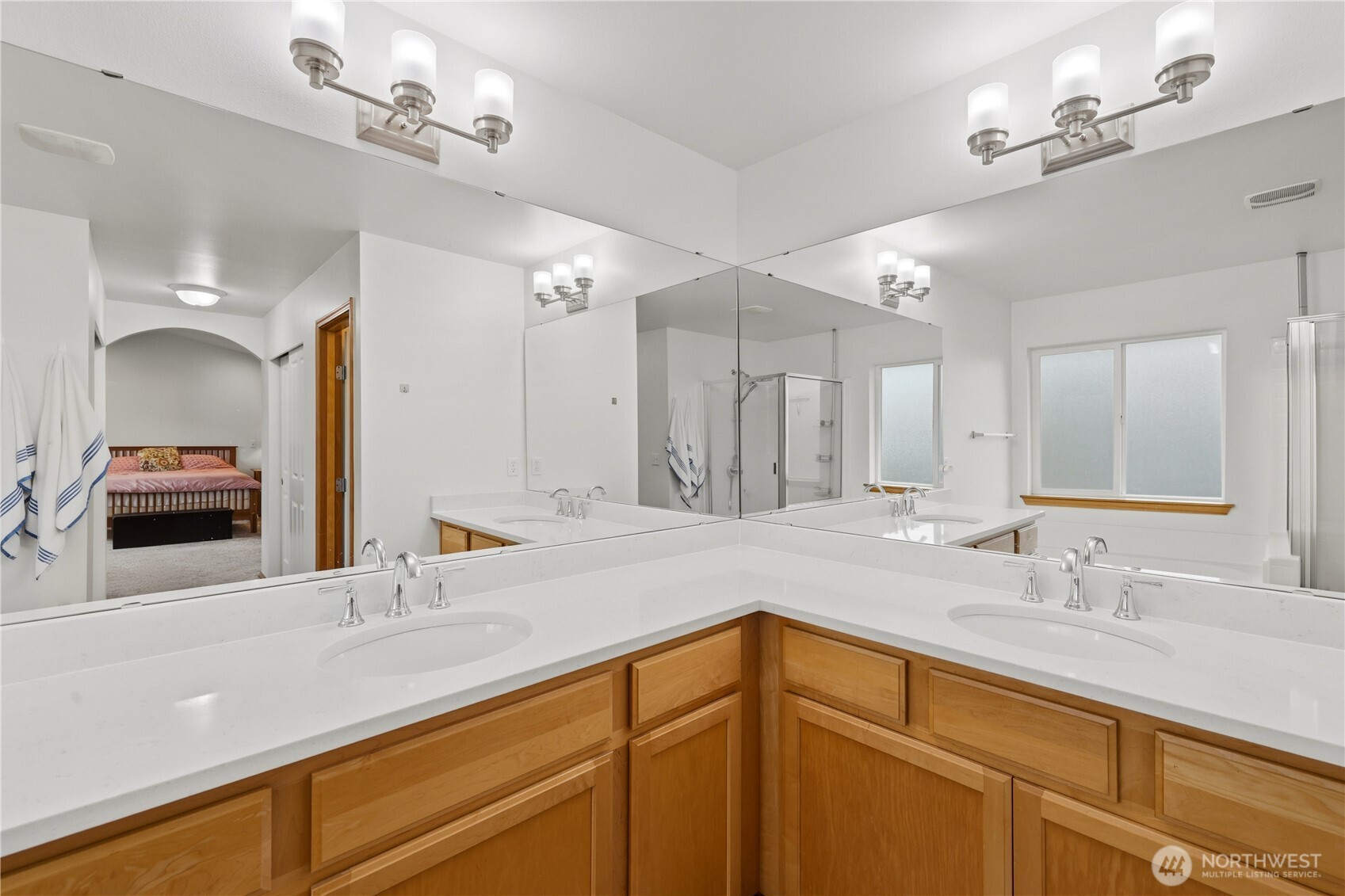 5208 Northeast 8th Court Renton, WA 98059 - Photo 21 of 34