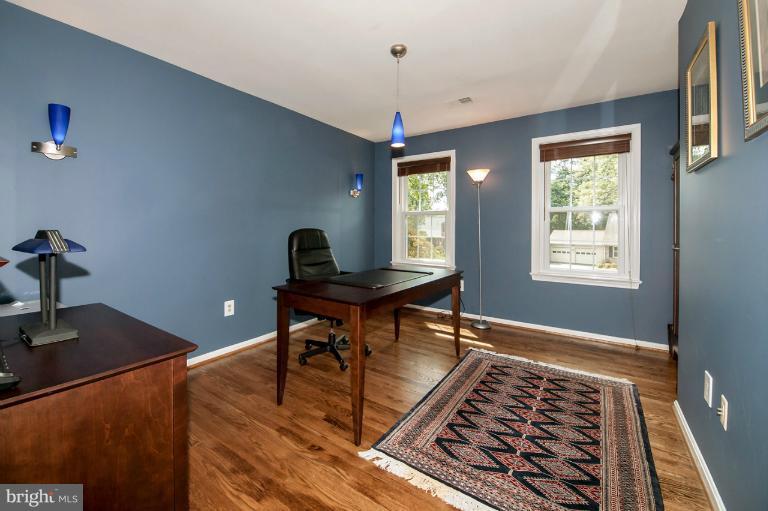 9014 Edgepark Road Vienna, VA 22182 - Photo 18 of 29 Bedroom 2 (set up as Study,could be nursery, etc)