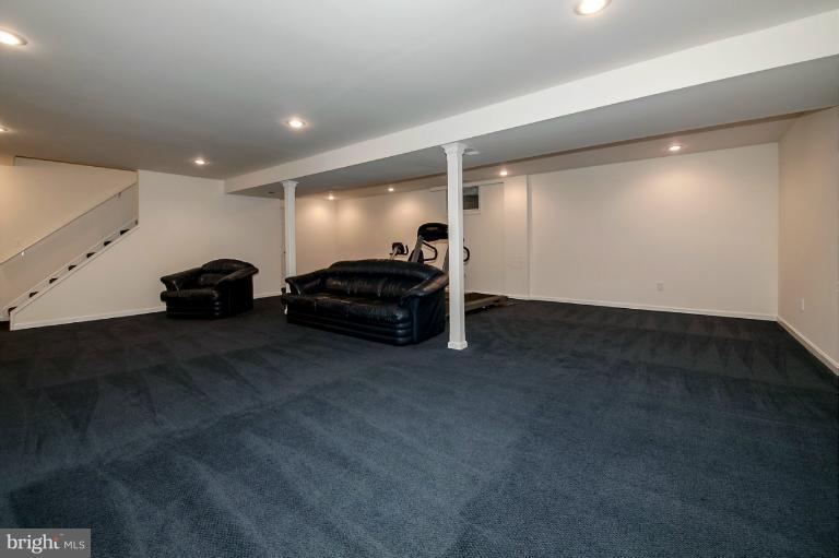 9014 Edgepark Road Vienna, VA 22182 - Photo 28 of 29 Huge Rec Room