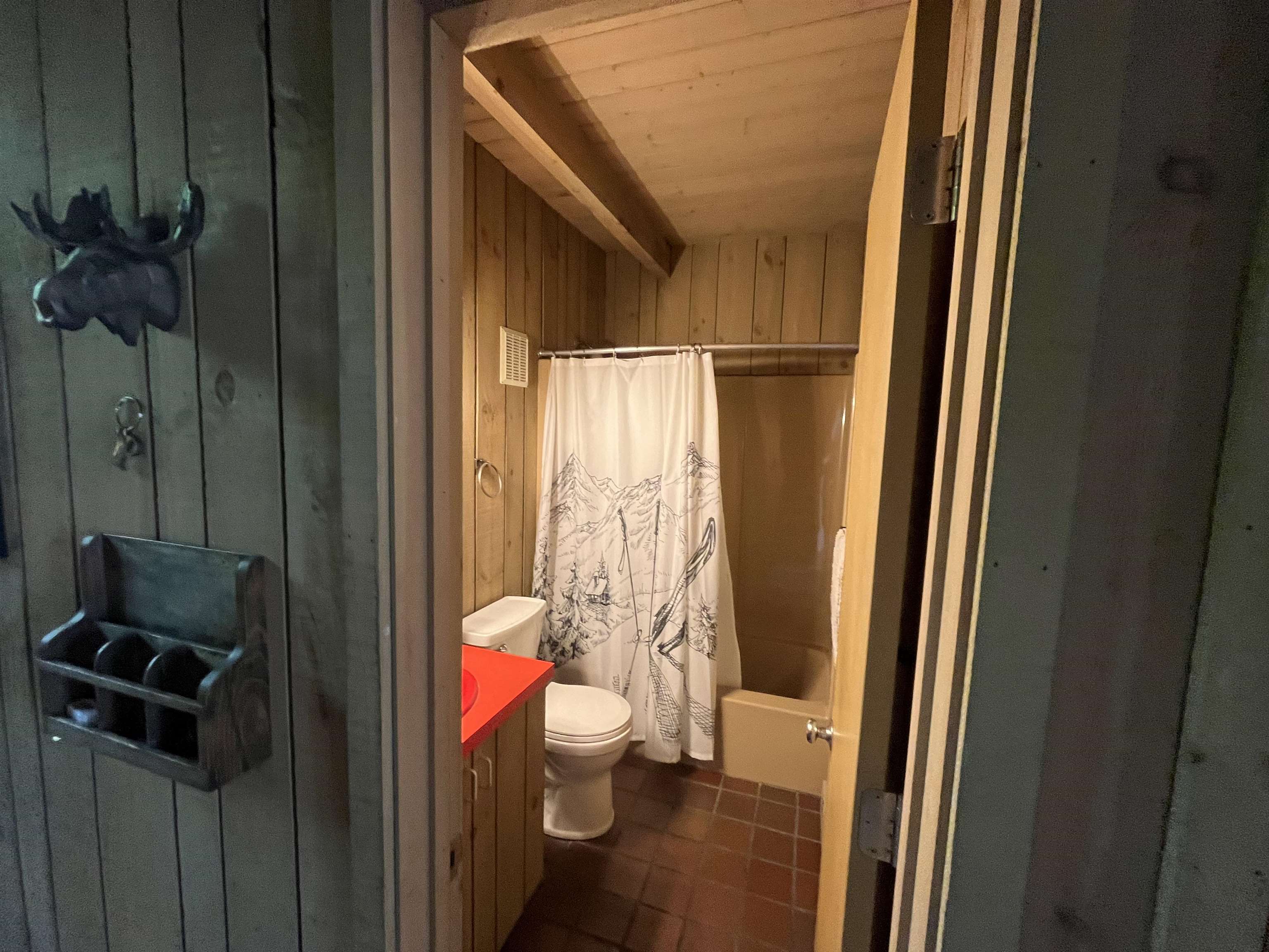 8 Tennis Rd Extension, Unit 8 Conway, NH 03860 - Photo 14 of 40