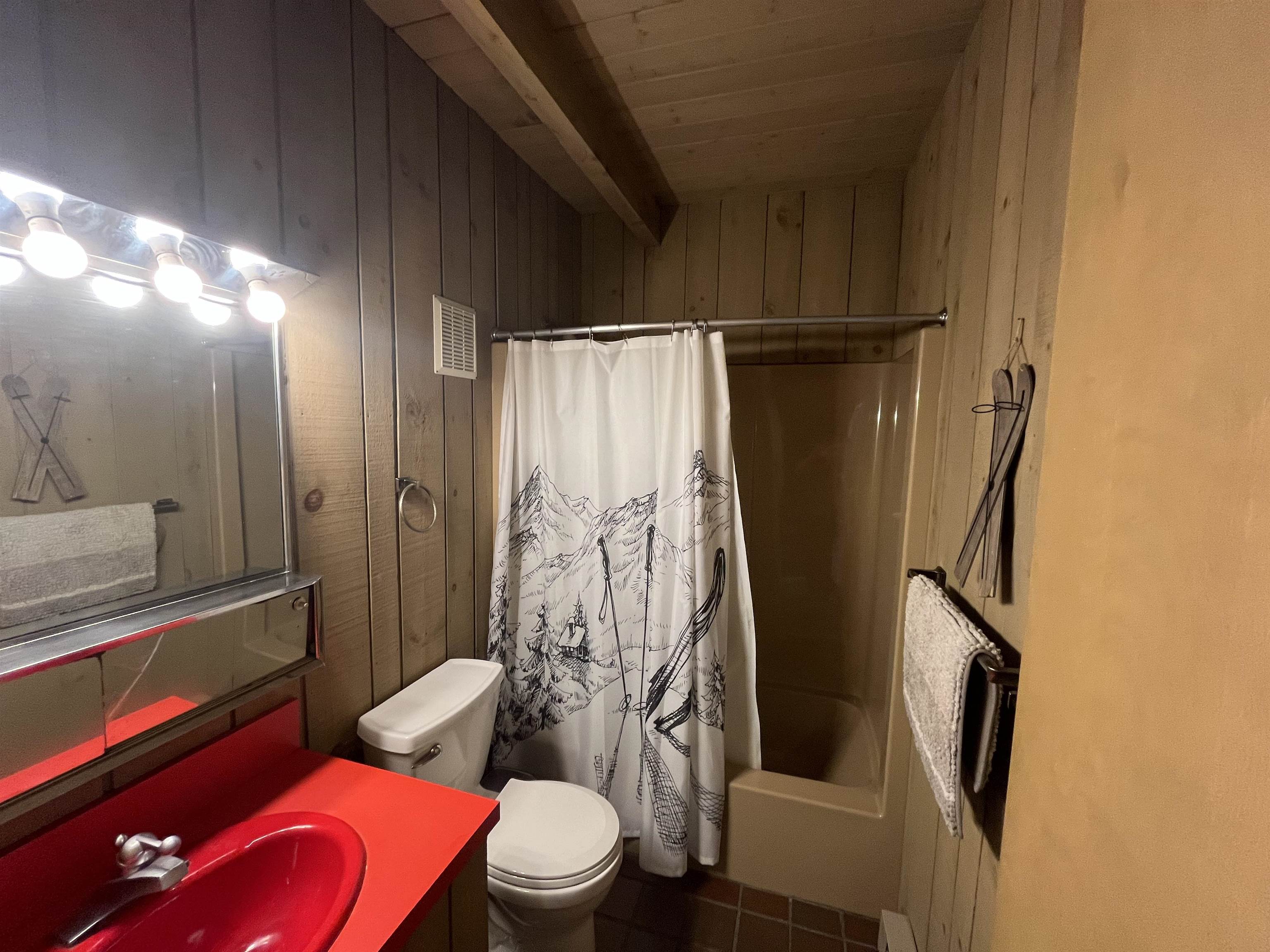 8 Tennis Rd Extension, Unit 8 Conway, NH 03860 - Photo 15 of 40