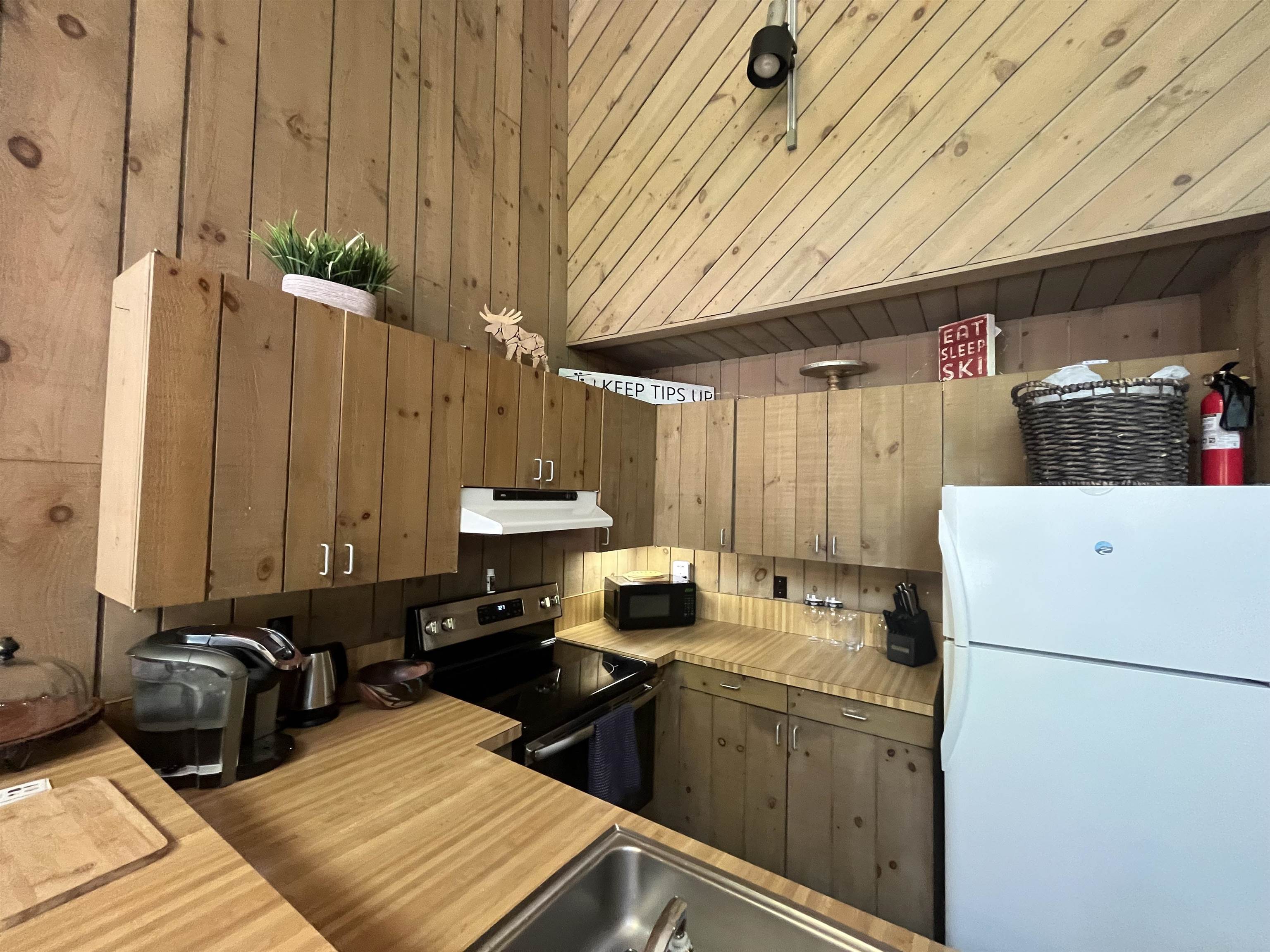 8 Tennis Rd Extension, Unit 8 Conway, NH 03860 - Photo 35 of 40