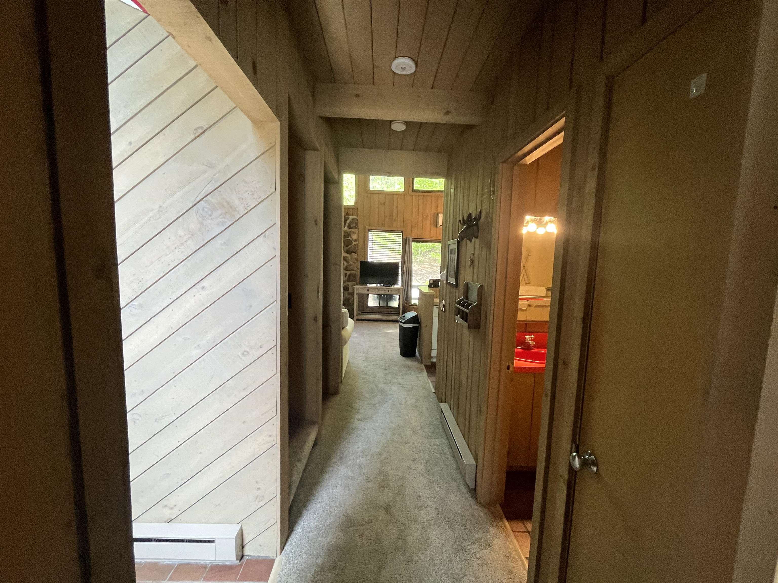 8 Tennis Rd Extension, Unit 8 Conway, NH 03860 - Photo 10 of 40