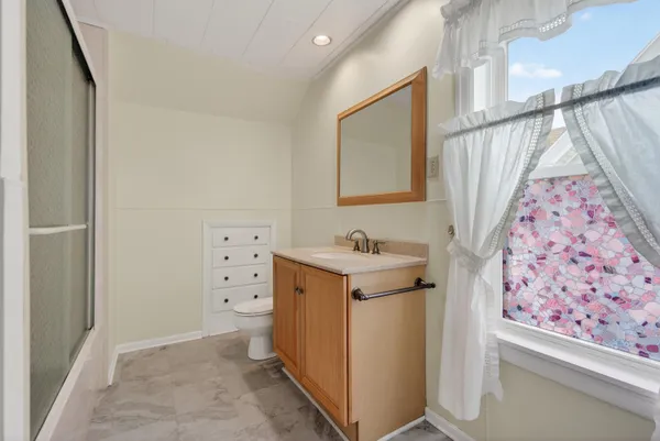 $599,000 | 36 Colonial Road, Portland, ME 04102