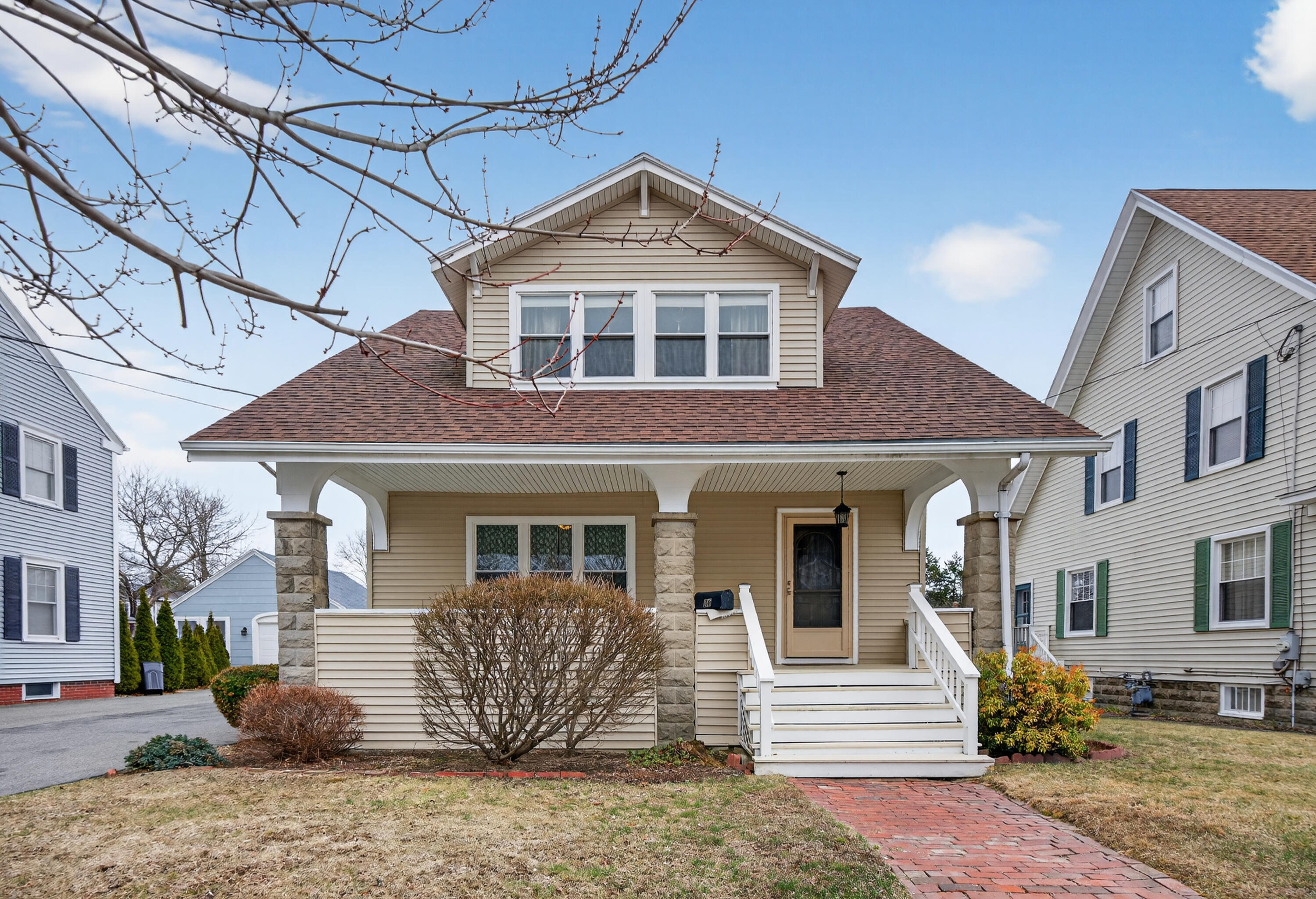 36 Colonial Road Portland, ME 04102 - Photo 3 of 49 DSC03174