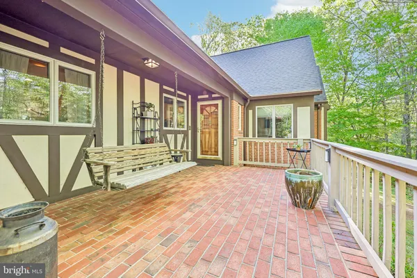 $629,999 | 2015 Kelly Court, Amissville, VA 20106