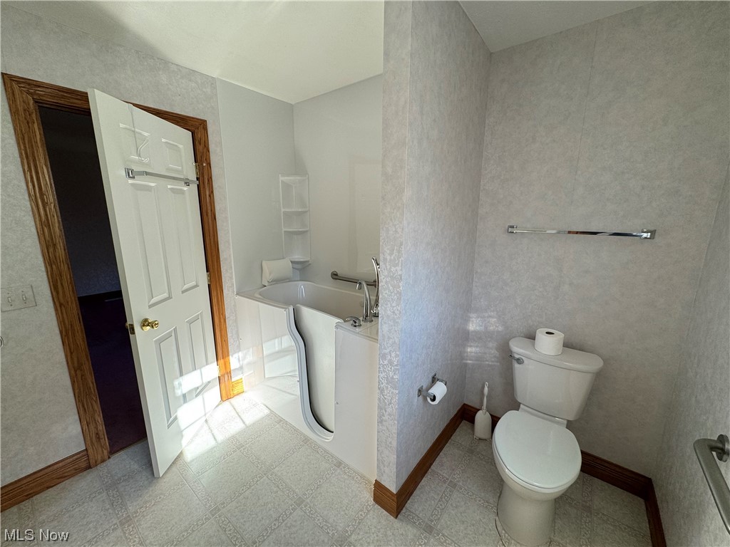 122 Chimney Ridge, Unit 49 Chardon, OH 44024 - Photo 14 of 33 Gallery Image 14
