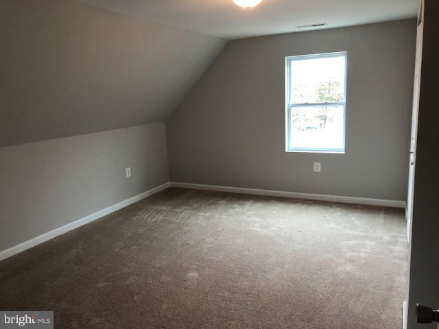 5 Patapsco Road Linthicum, MD 21090 - Photo 14 of 20 an empty room with a window