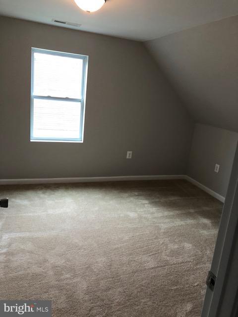 5 Patapsco Road Linthicum, MD 21090 - Photo 16 of 20 an empty room with a window