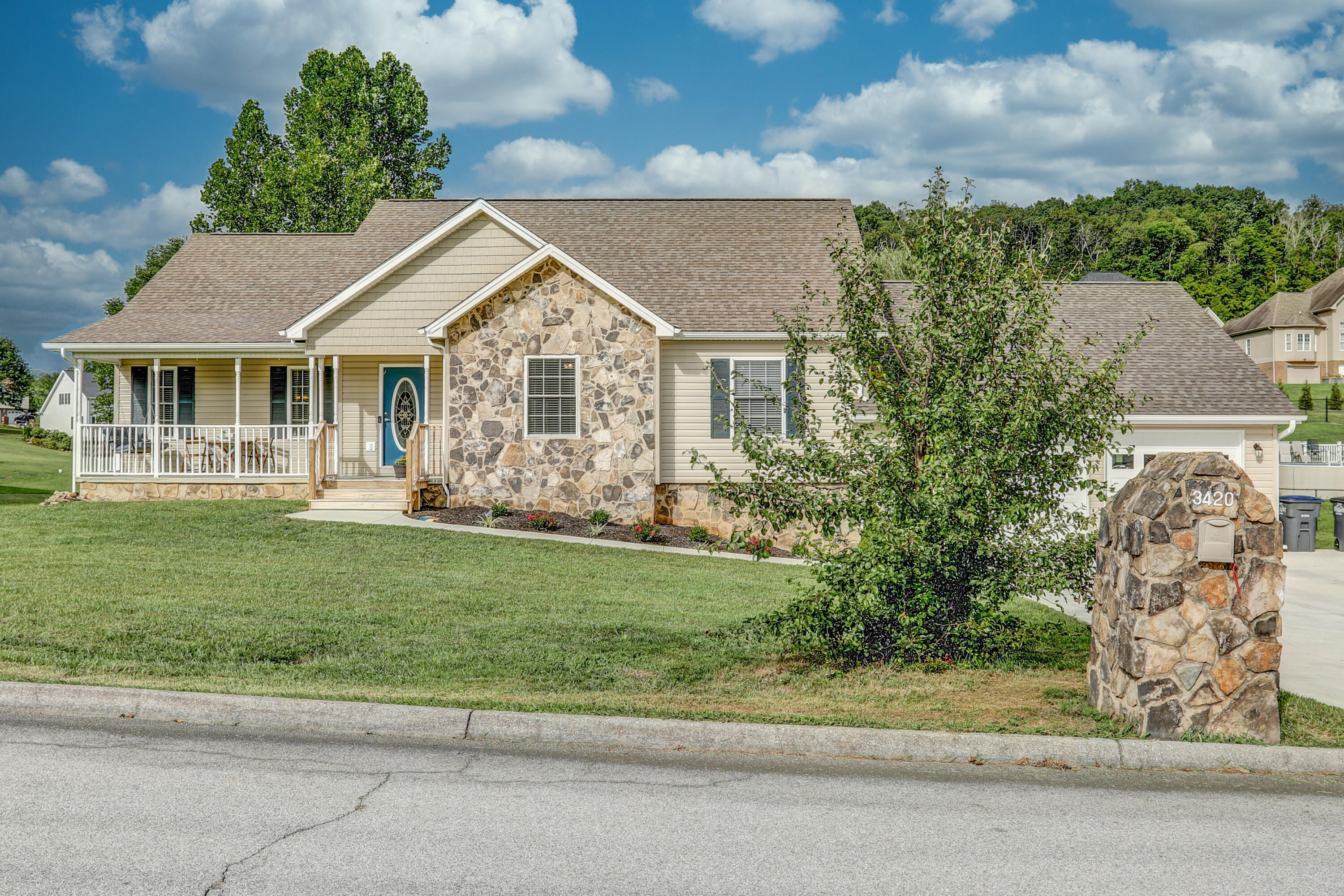 3420 Bailey Ranch Road Kingsport, TN 37660 - Photo 2 of 55 B42A9153_4_5_6_7-Edit