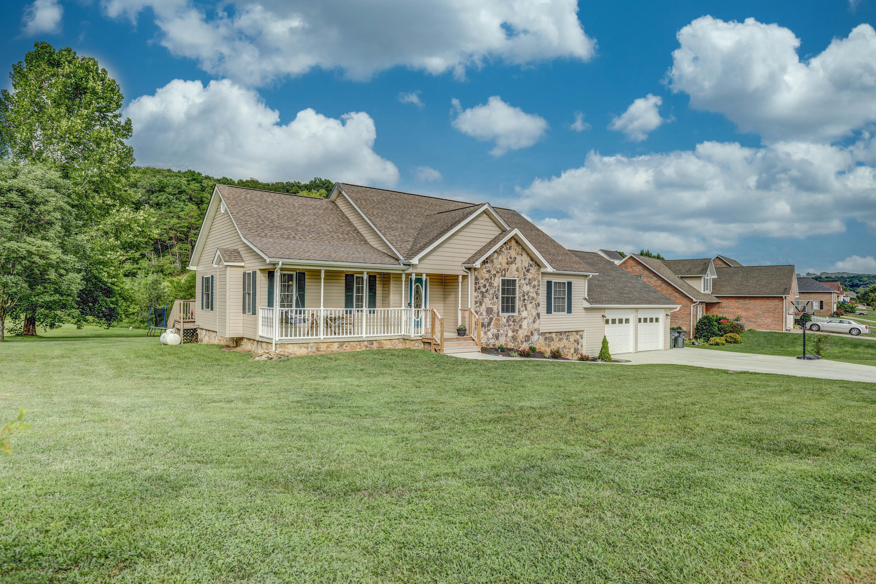 3420 Bailey Ranch Road Kingsport, TN 37660 - Photo 5 of 55 B42A9168_69_70_71_72-Edit